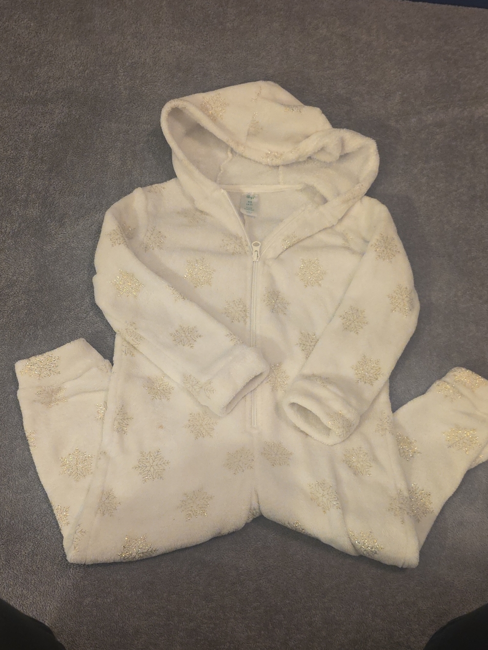 dip Cream Hooded Kids One-Piece Pajamas with Gold Snowflake Print